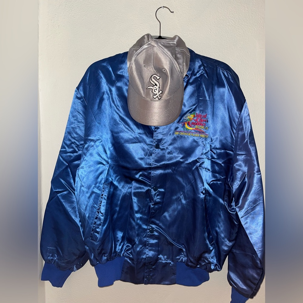 2 piece set!! Chicago White Sox, Isle of Capri Casino Bomber.